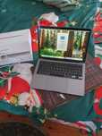 Sprzedam mac book 2179