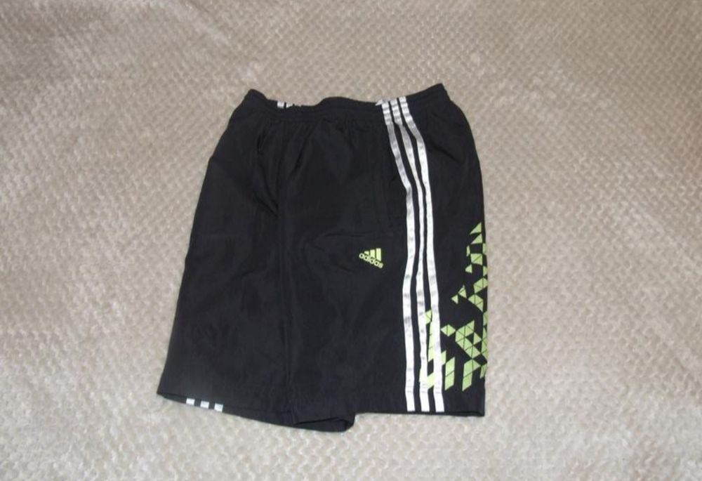 Для подростка в школу светится