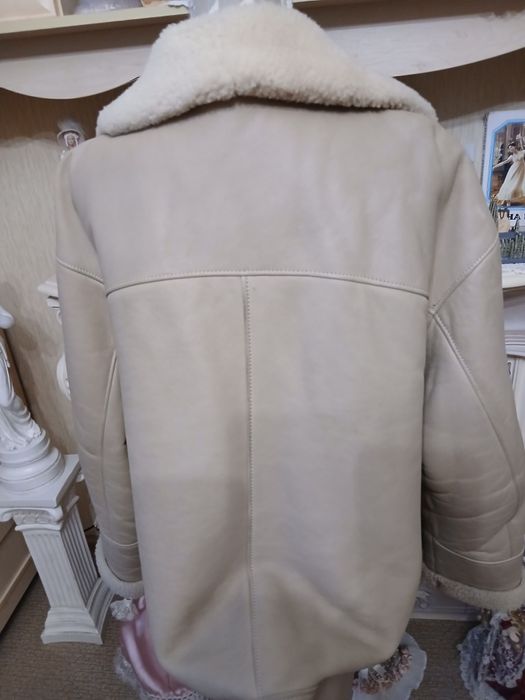 Дубленка натуральная овчина,очень теплая !