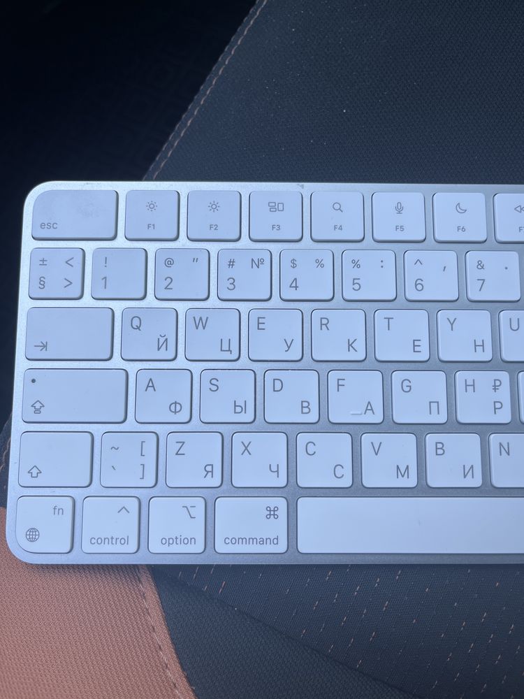 Apple magic keyboard touch id