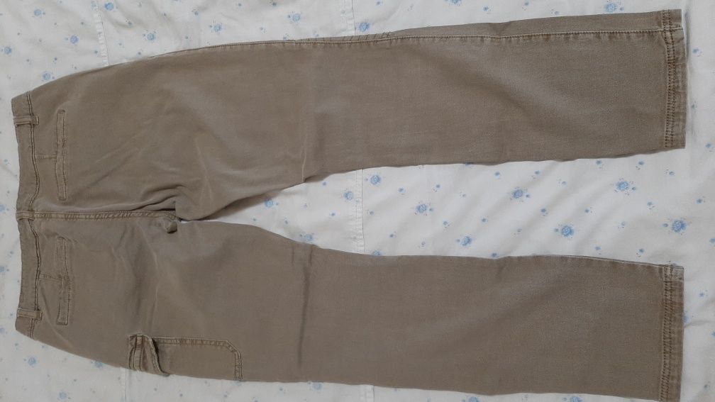 женские джинсы фирмы BEBE