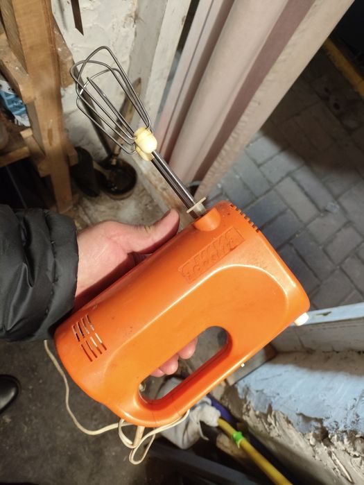 Продам міксер електричний