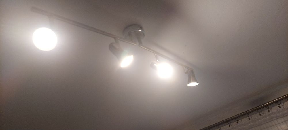 Żyrandol 2 sztuki plus kinkiet