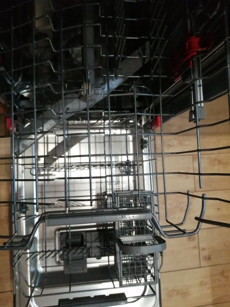 Zmywarka Whirlpool mało używana na gwarancji