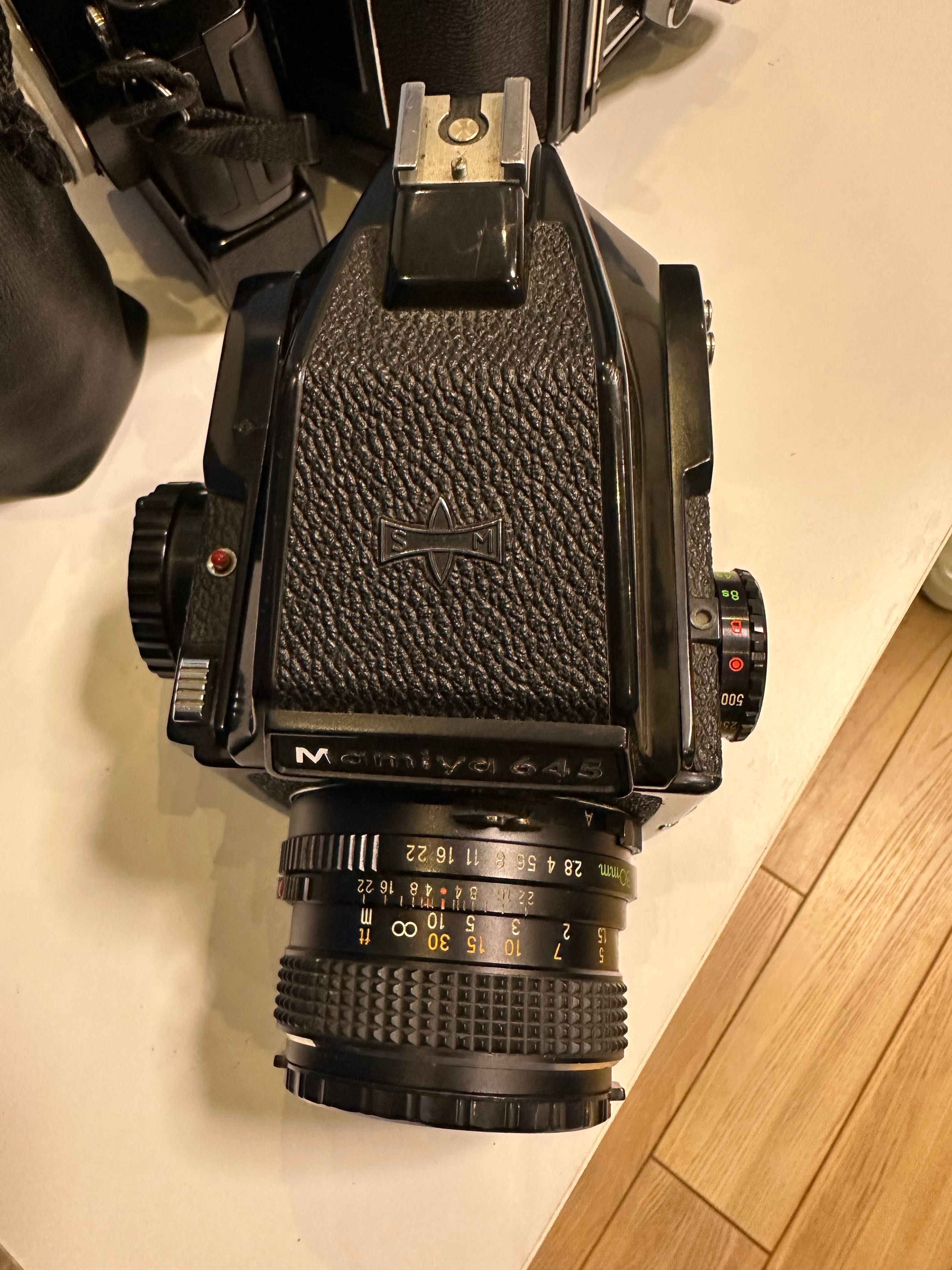 Фотоаппарат Mamiya 645 з объективом