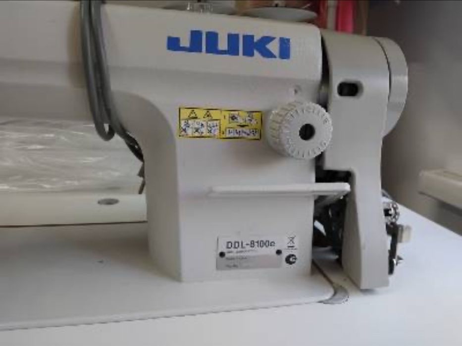 Промислова швейна машинка Jukі