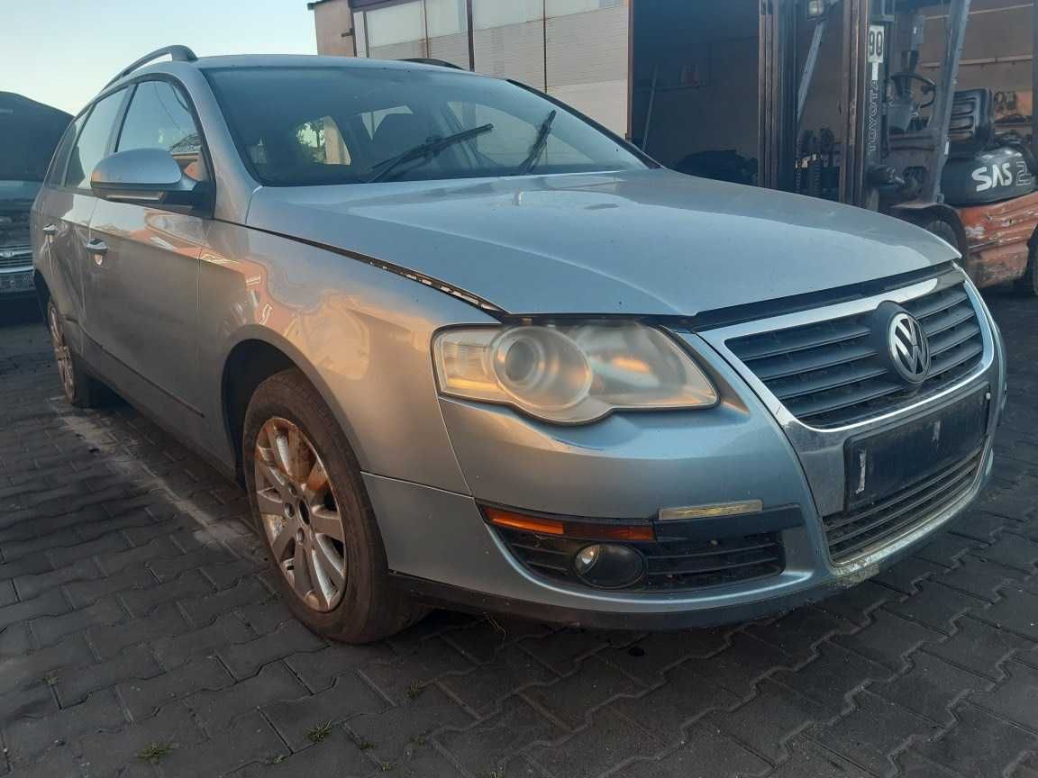 Passat b6 Lampy  maska drzwi Kod lakieru LB5M