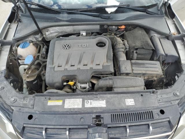 Volkswagen PASSAT SEL 2014