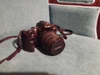 Minolta Dynax 500si com lente SIGMA 24-70