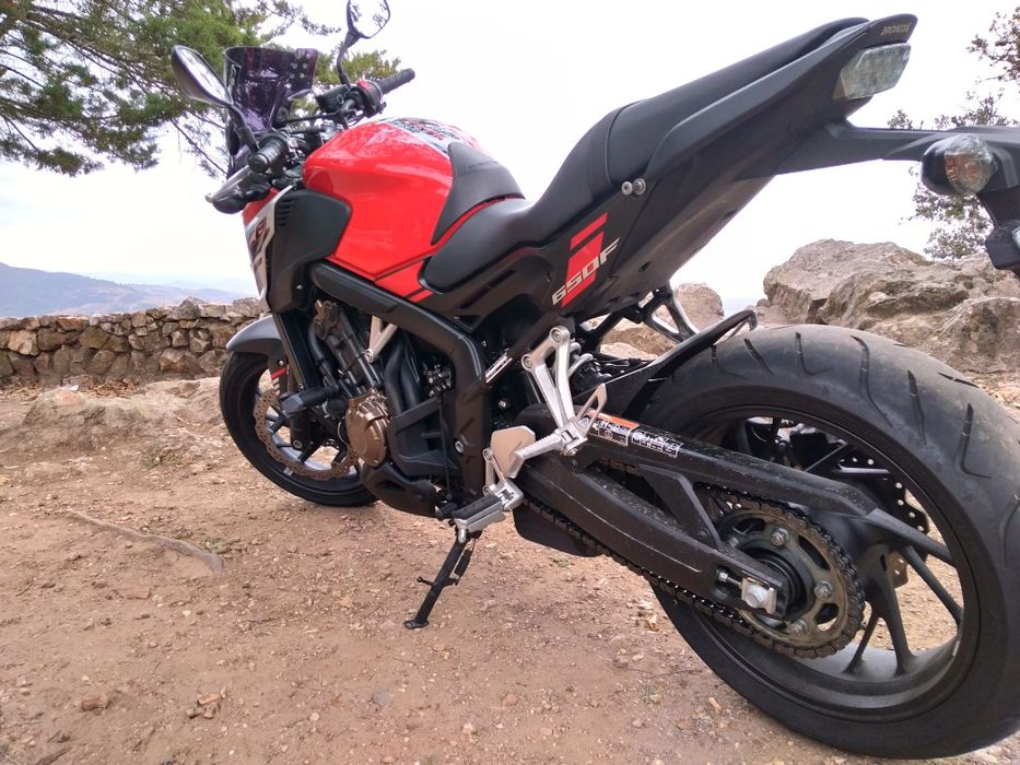 Vendo Honda CB 650F ABS (RC 97).