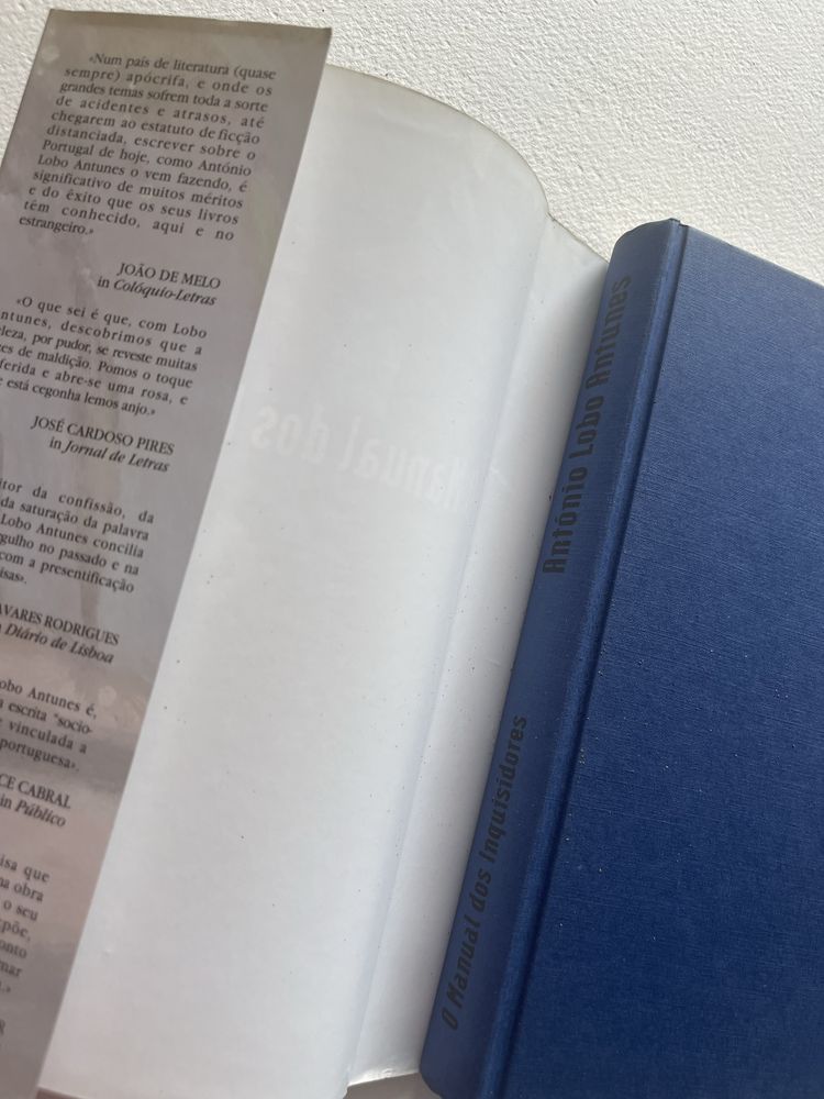Manual dos Inquisidores de António Lobo Antunes