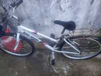 Bicicleta usada no estado