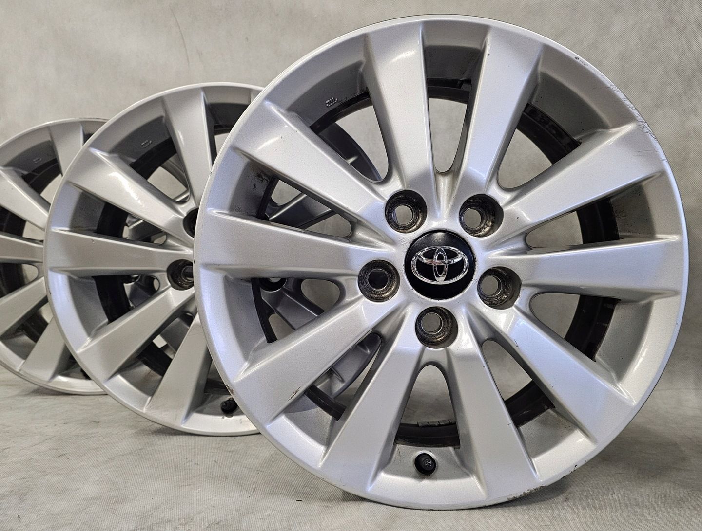FELGI KOŁA TOYOTA AURIS AVENSIS COROLLA RAV 4 6,5x16 ET45