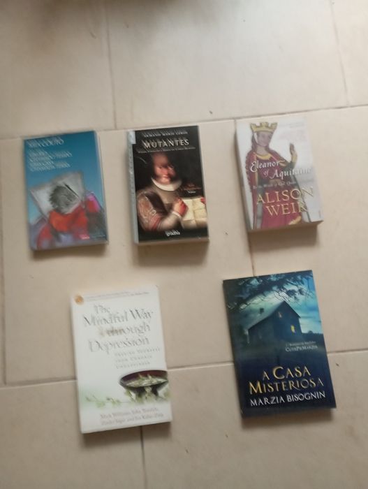 Livros novos e usados a bom preço.