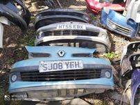 Renault Clio 3 195 Zderzak przód