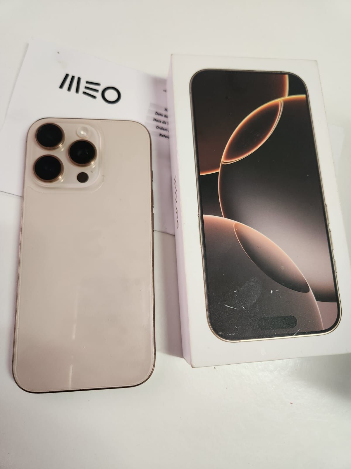 iPhone 16 pro 256 gb deserto