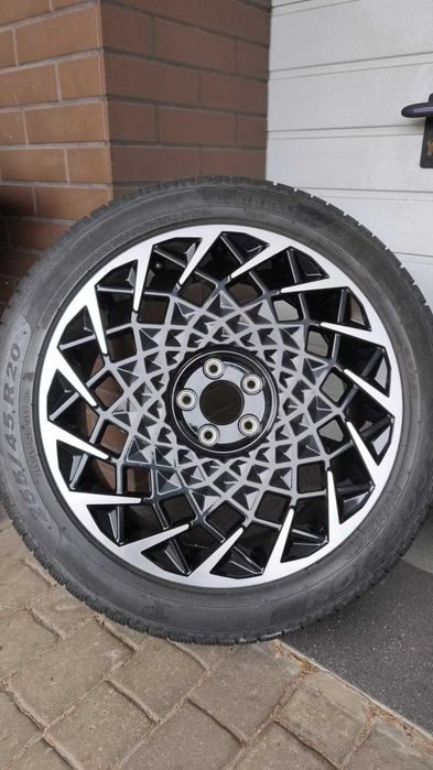 Koła  Hyundai Santa Fe IONIQ 5 20" 5x114,3 opony 255/45/20 (OL2001)