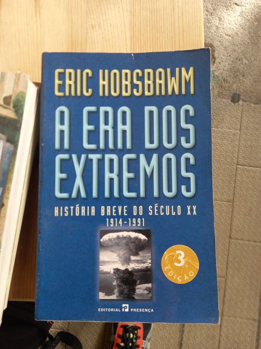 A Era dos Extremos de Eric Hobsbawm