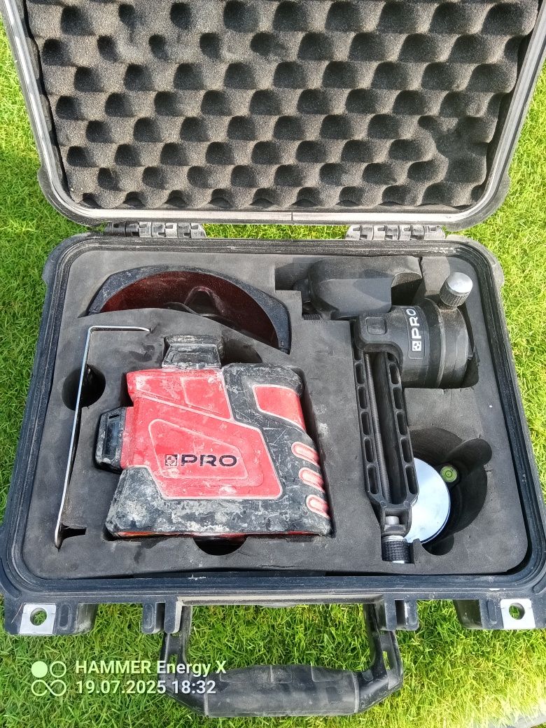Laser Pro 360'' trzy wiązki czerwony