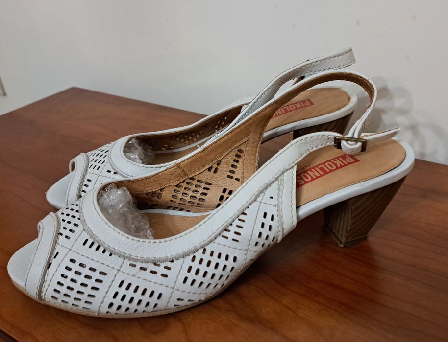 Sandálias Pikolinos - T.37 Brancas  com pouco uso