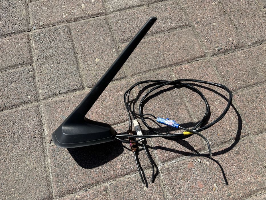 Antena dachowa GPS Renault Megane IV LIFT