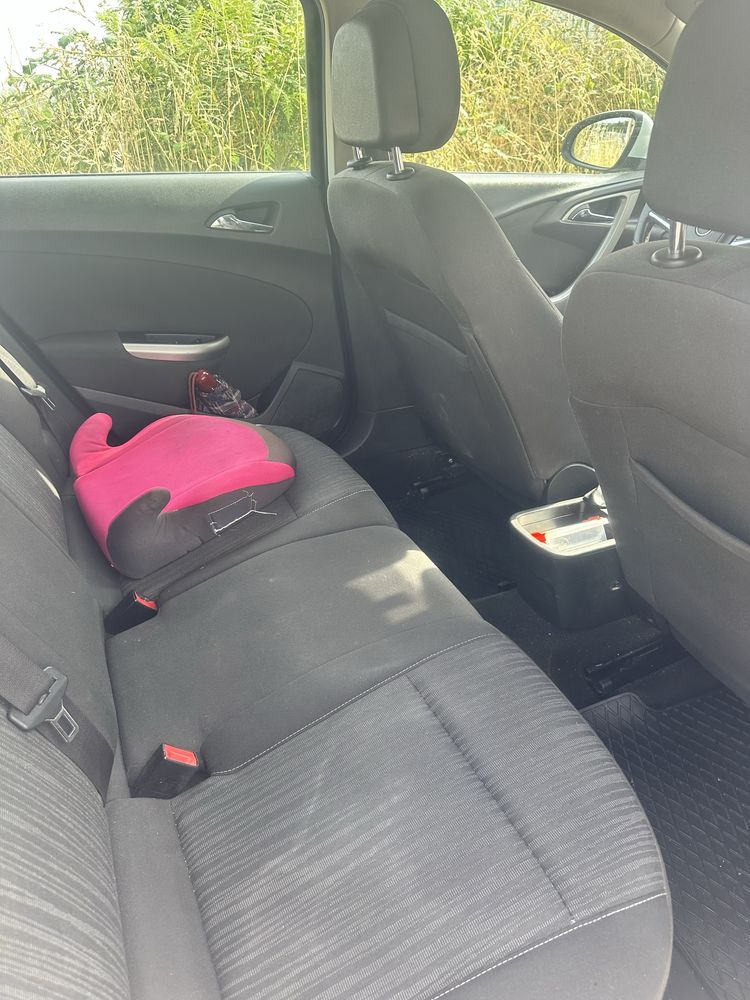 Opel astra sports tourer