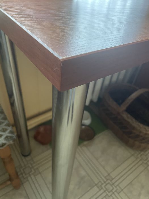 Stół dościenny wysoki 85 cm do kuchni