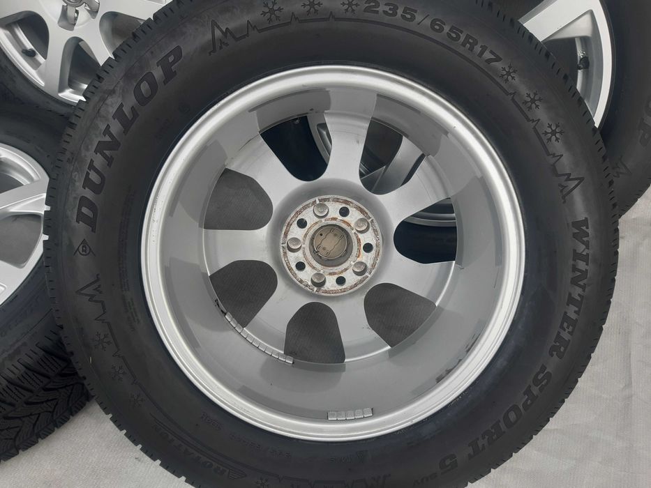 Koła zimowe felgi 17 audi Q5 235/65r17