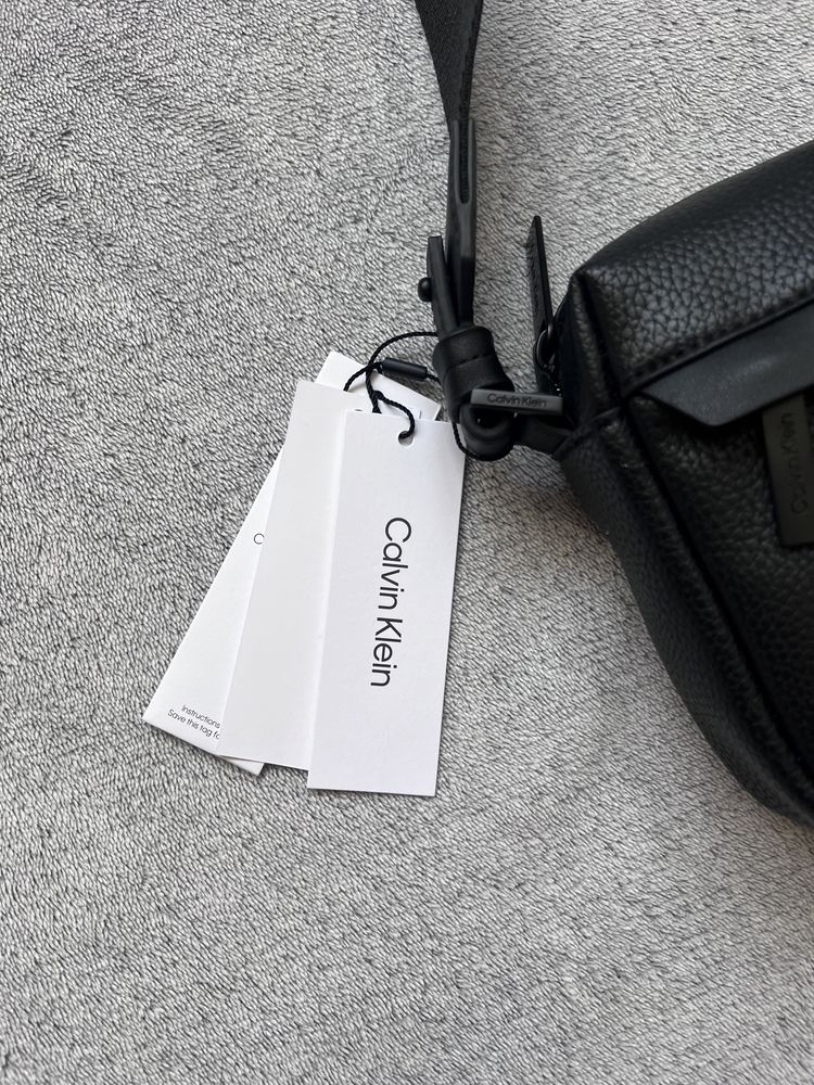 Оригінальна сумка 2025 р Calvin Klein Must Camera Black