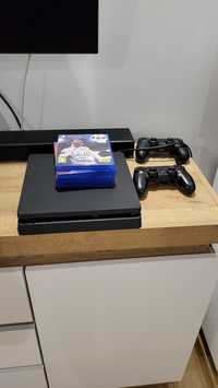 Play station 4 slim