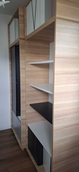 Sprzedam caly zestaw mebli do pokoju dziecięcego firmy vox