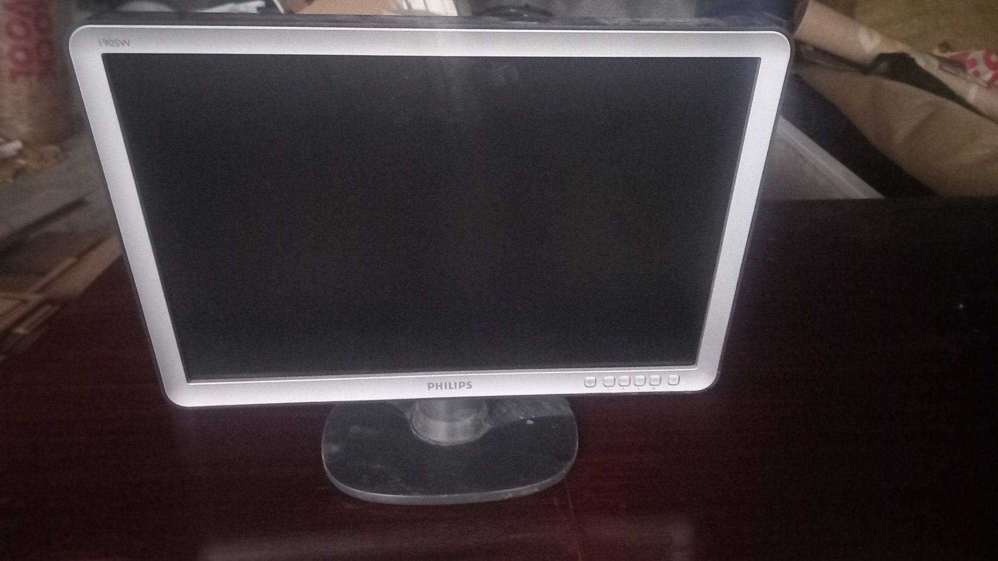 Monitor Philips 18 cali  1 sztuka