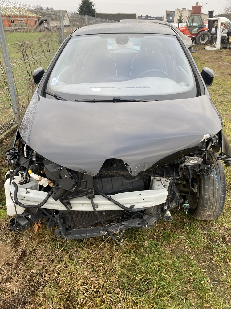 Renault Zoe 2013 import klima alufelgi navi części