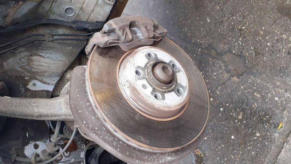 Tarcze hamulcowe klocki Audi A4 B8 1.8turbo