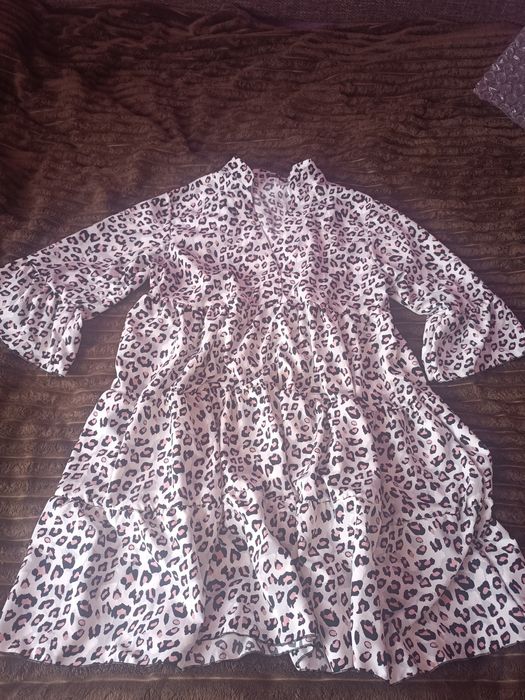 Сукня в тигровий принт, вільного крою