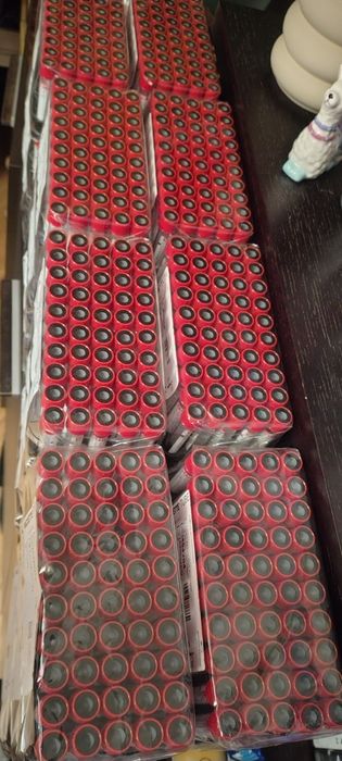 24 fabrycznie nowe, oryginalnie zamknięte opakowania probówek 4 ml (VA