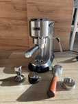 Ekspres do kawy Delonghi dedica