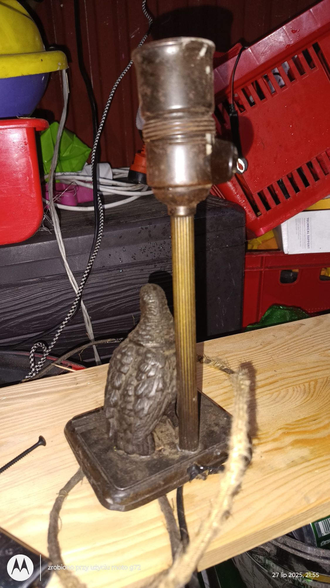 Lampka nocna z ptakiem