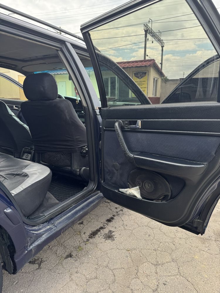 Автомобіль audi a4