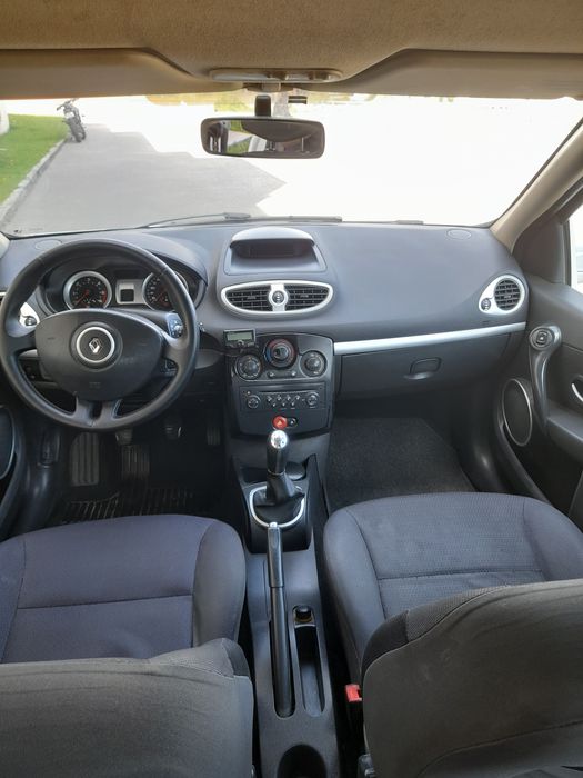 Renault Clio 1.5 DCI em muito bom estado !!!