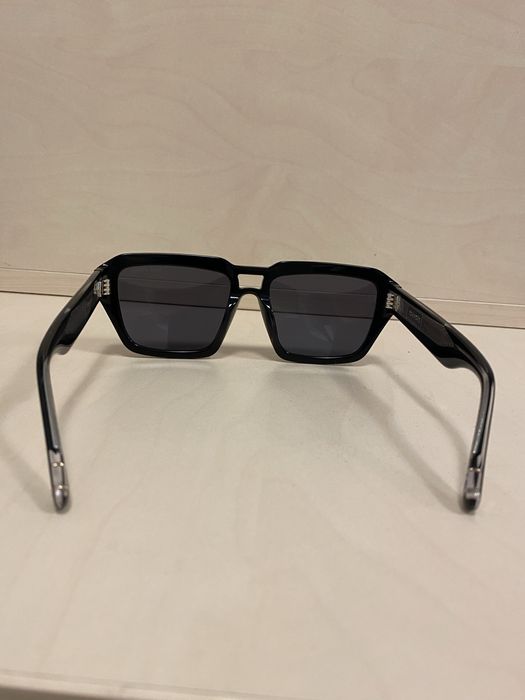 Czarne nowe okulary przeciwsłoneczne