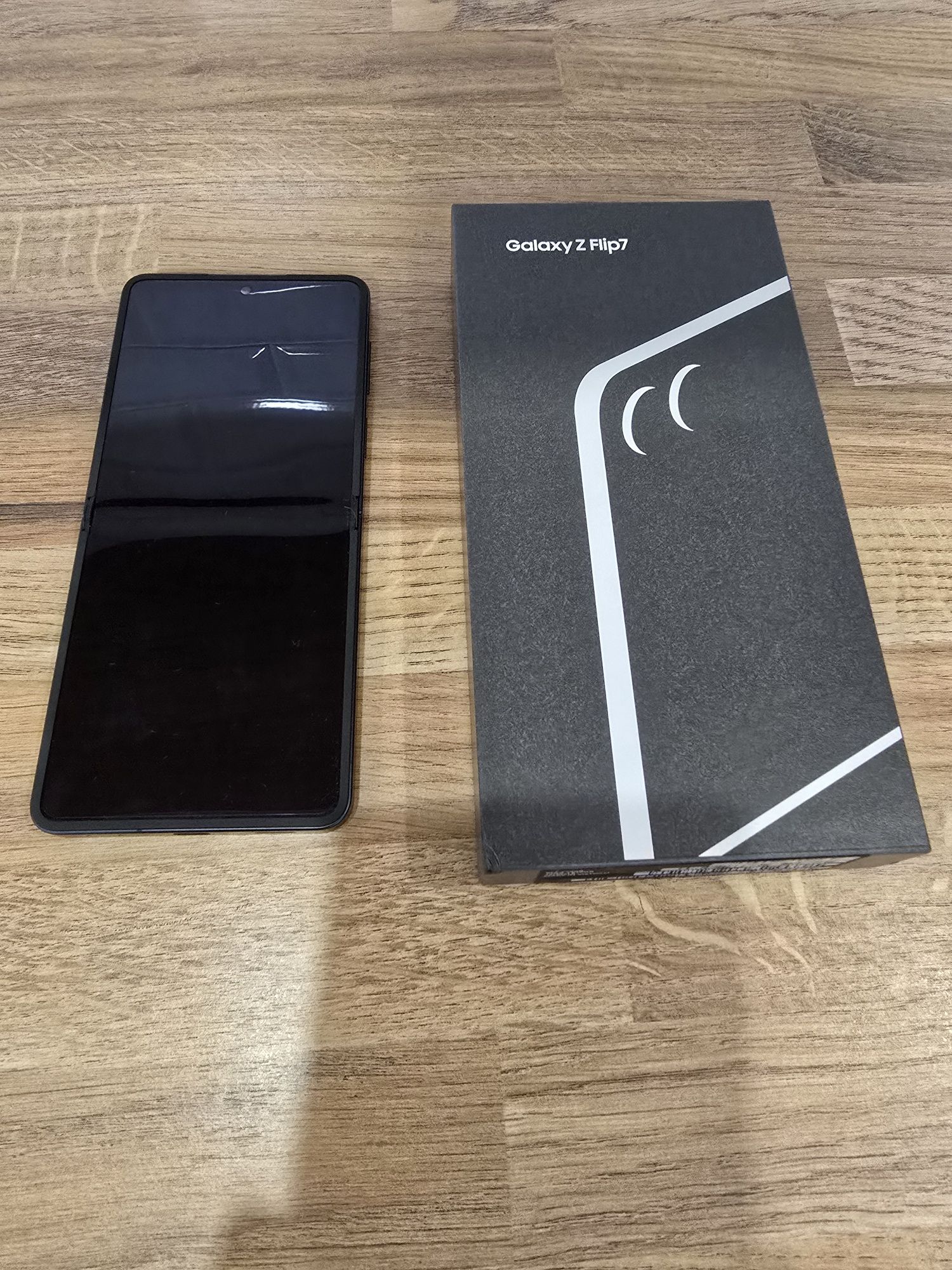 Samsung Galaxy Z Flip 7 512 Preto