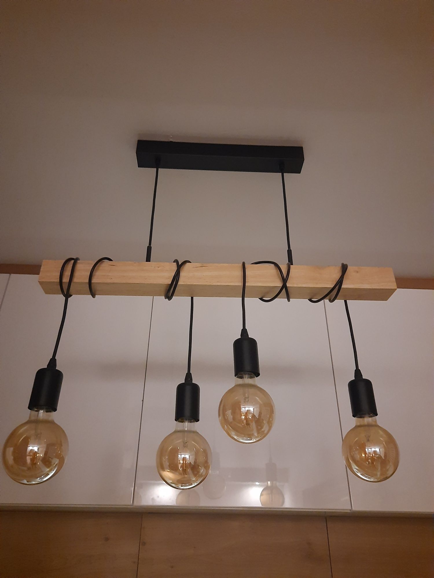 Lampa wisząca w stylu loft