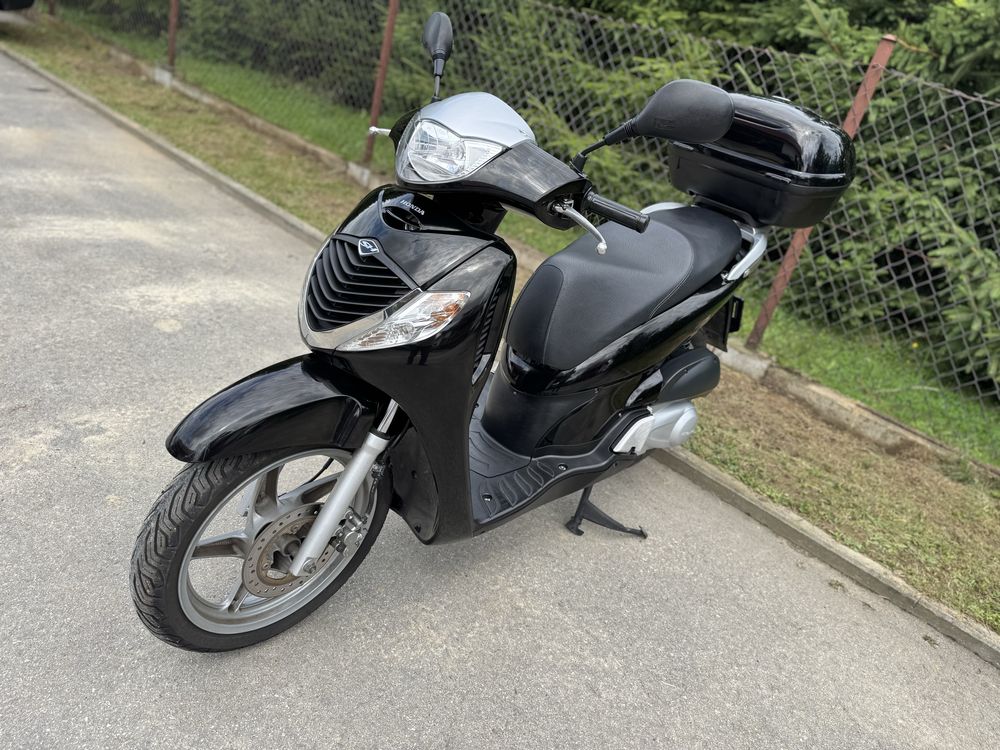 Honda SH125i, 2008r. Ze Szwajcarii, FV