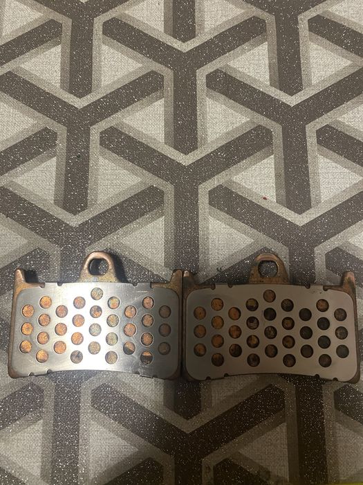 Тормозные колодки для мотоцикла