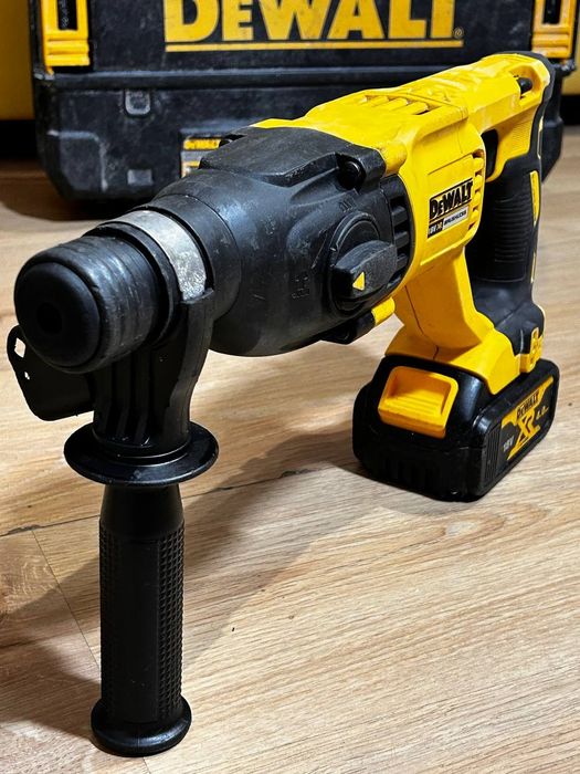 Mlotowiertarka Dewalt dch133 bezsczotkowa akumulatorowa 18v zestaw