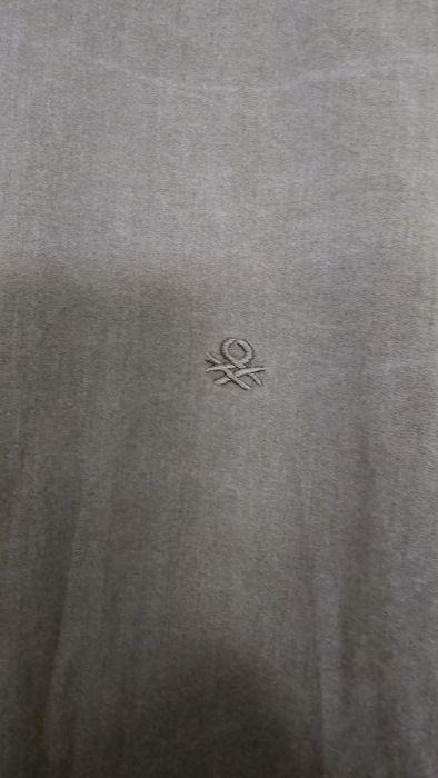 Camisa Benetton em bom estado