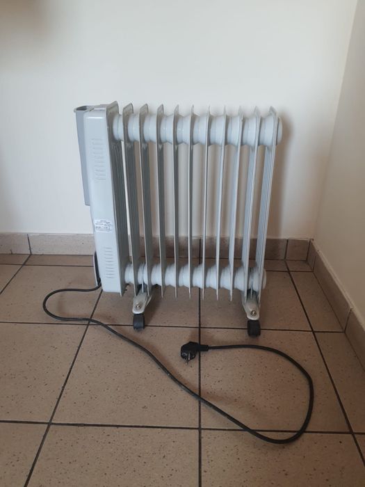 Sprzedam grzejnik olejowy na prąd