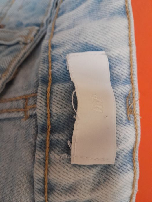 Nowe bez metki jeansy damskie dzwony z H&M