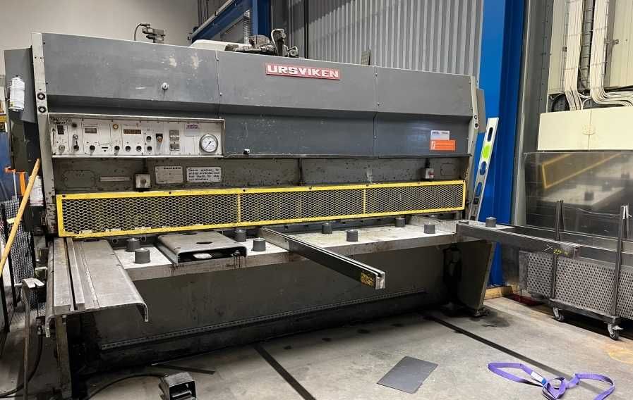 Gilotyna do stali Ursvik GST330 max 10mm Pneumatyczno-Hydrauliczna